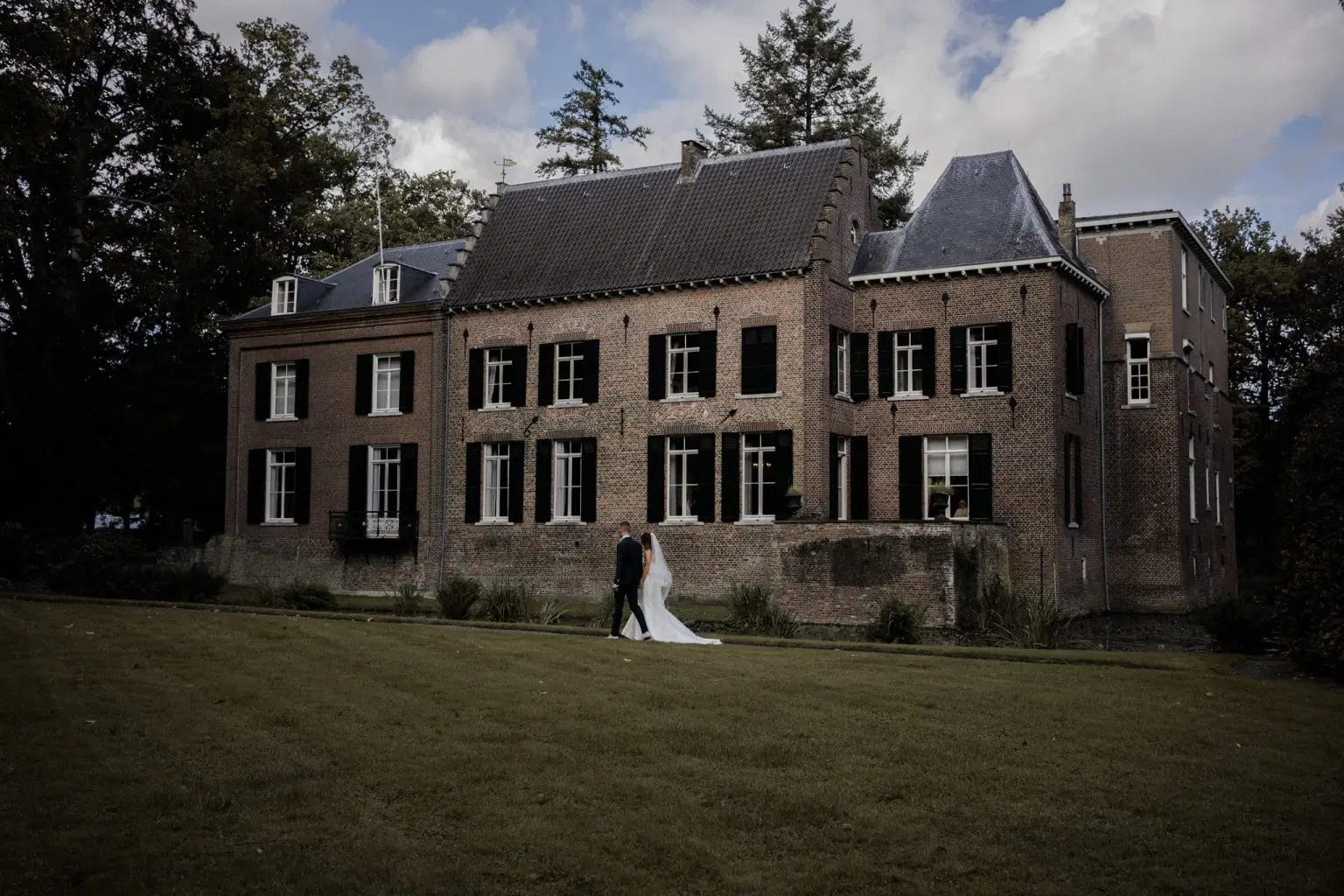 Bijzondere trouwlocaties: hoe vind je de perfecte plek